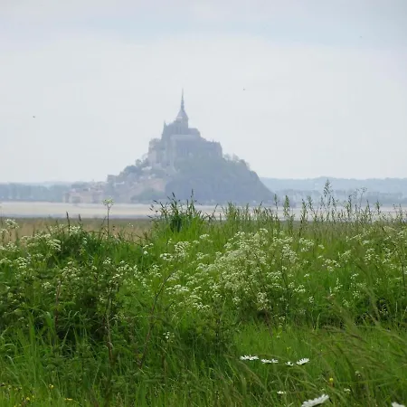 Directly On The Beach, Maisonnette With Fantastic Sea View * Bouillon